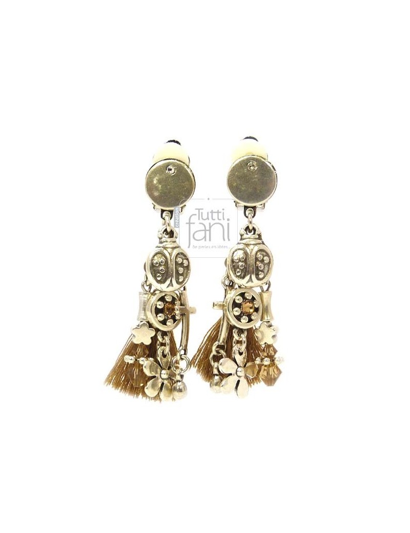 Boucles d'oreilles clips breloques argentées et camel