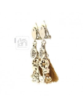 Boucles d'oreilles clips breloques argentées et camel