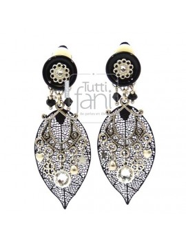 Boucles d'oreilles clips feuilles noires et breloques argentées